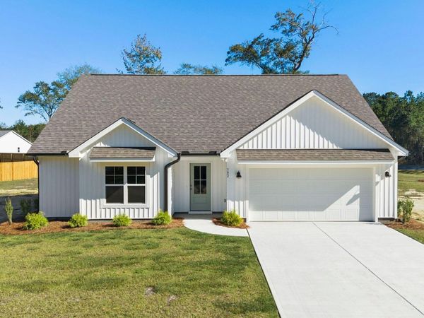 302 Riva Ridge, Burgaw, NC 28425