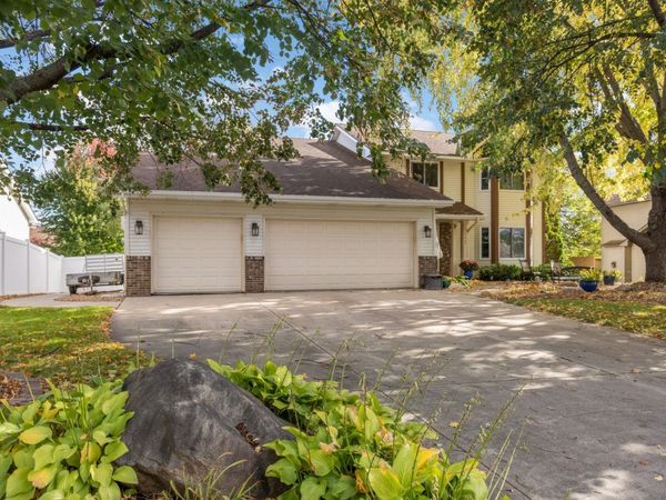 15660 Cumberland Avenue W, Rosemount, MN 55068