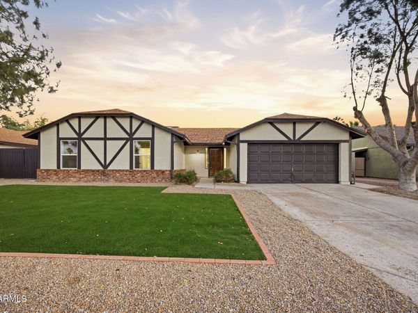 7451 E DRUMMER Avenue, Mesa, AZ 85208
