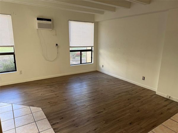 5804 Circulo DR , Unit 4L, Lago Vista, TX 78645