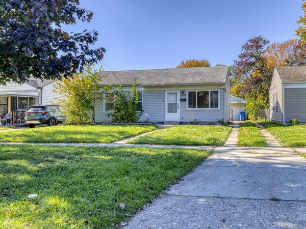 25625 Rosenbusch Boulevard, Warren, MI 48089