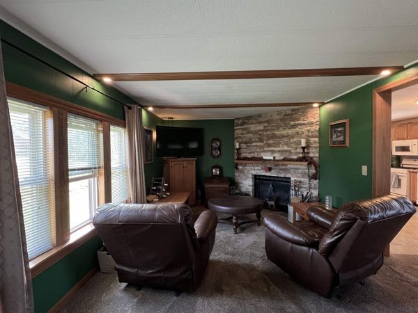 240 Ridgewood Drive, Viroqua, WI 54665