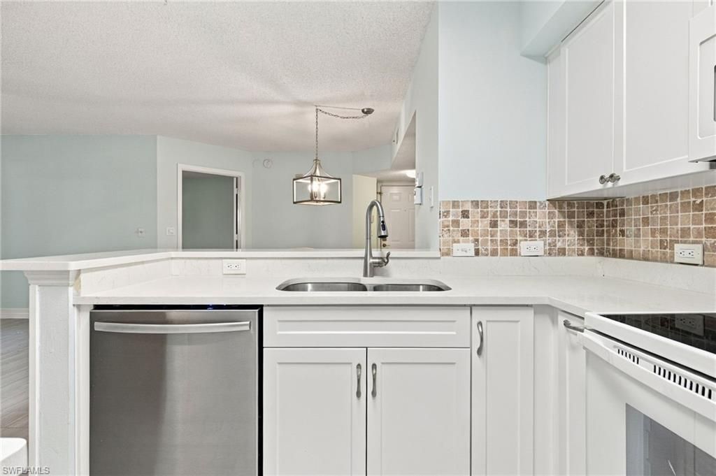 8880 Colonnades Ct W, Unit 413, Bonita Springs, FL 34135 Photo