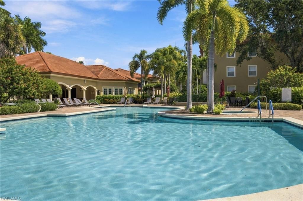 8880 Colonnades Ct W, Unit 413, Bonita Springs, FL 34135 Photo