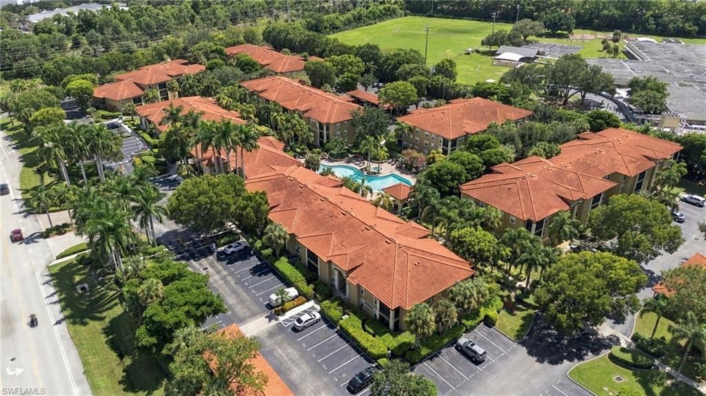 8880 Colonnades Ct W, Unit 413, Bonita Springs, FL 34135 Photo