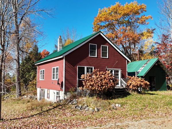 42 Philbrick Road , Burlington, ME 04417
