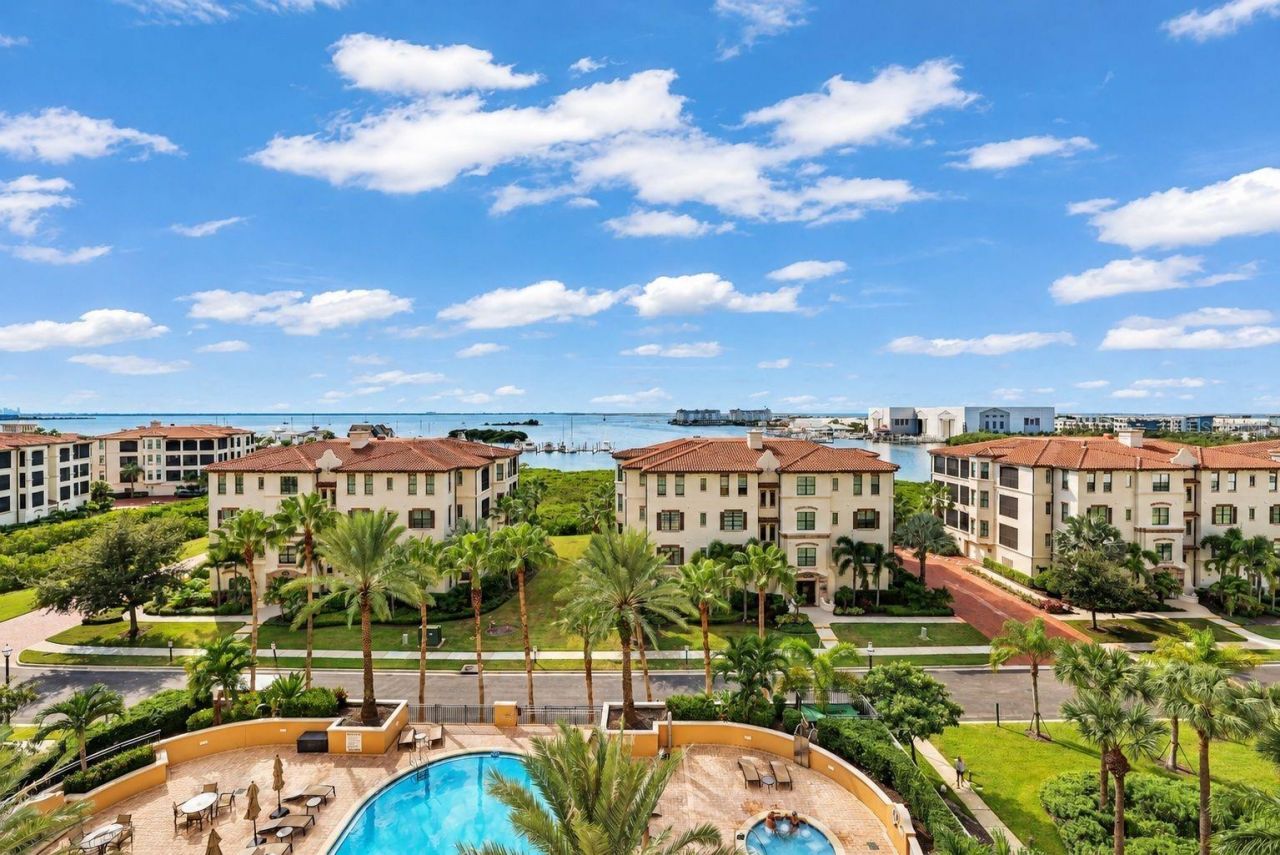 5823 Bowen Daniel Drive, Unit 704, Tampa, FL 33616 Photo
