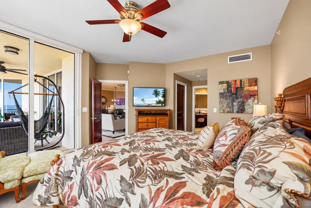 5823 Bowen Daniel Drive, Unit 704, Tampa, FL 33616 Photo