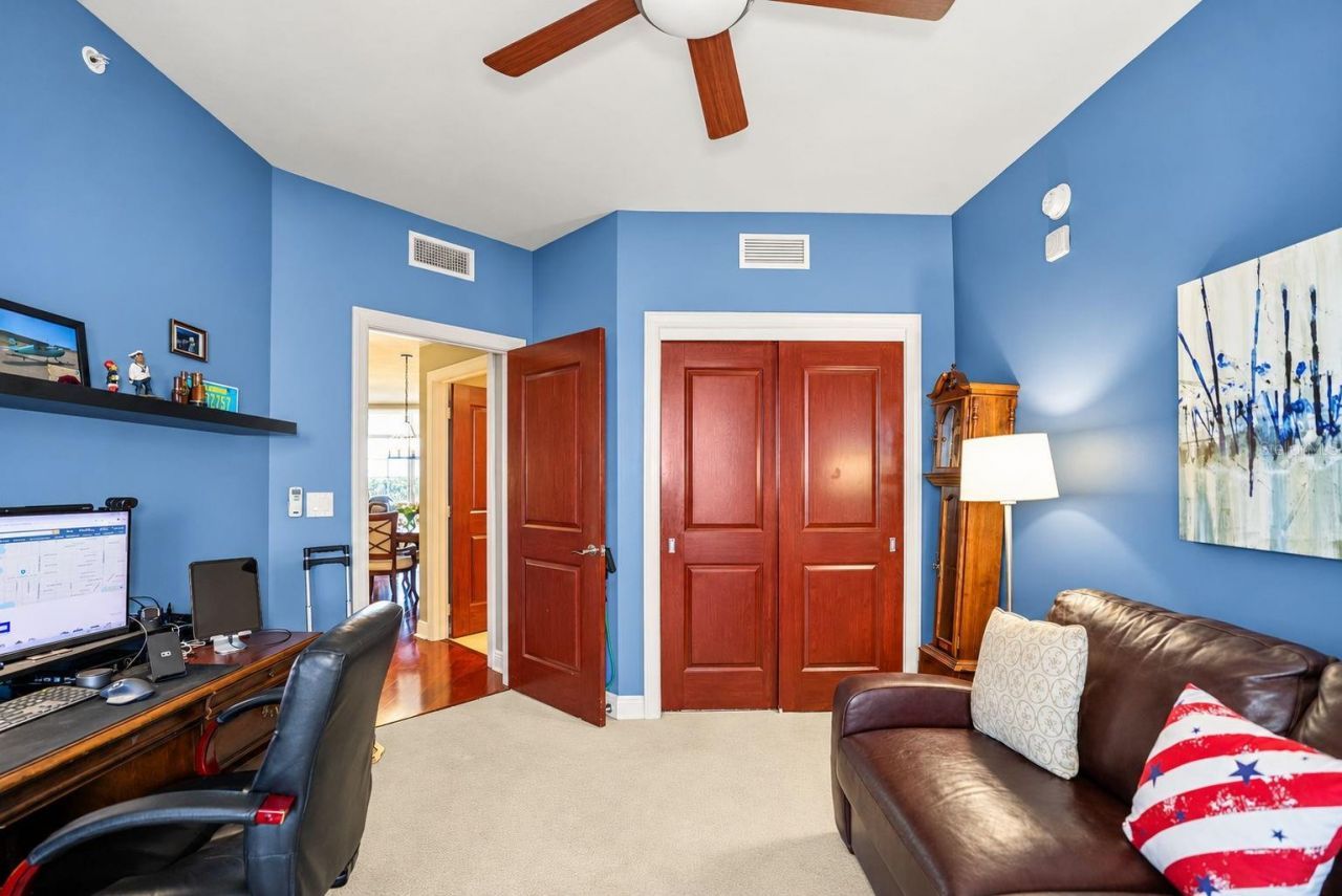 5823 Bowen Daniel Drive, Unit 704, Tampa, FL 33616 Photo