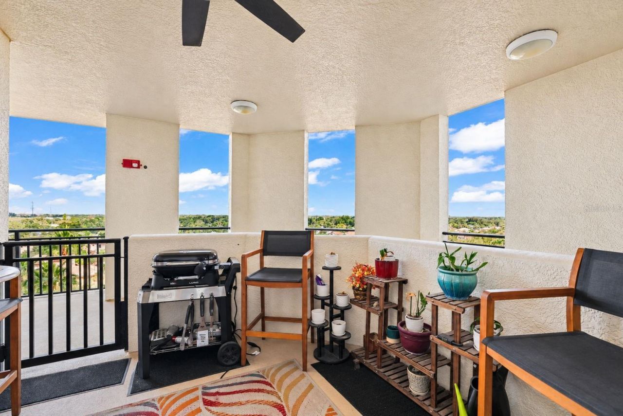 5823 Bowen Daniel Drive, Unit 704, Tampa, FL 33616 Photo