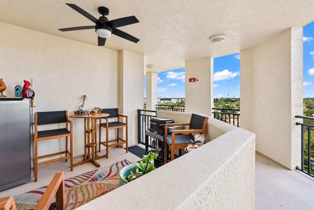 5823 Bowen Daniel Drive, Unit 704, Tampa, FL 33616 Photo
