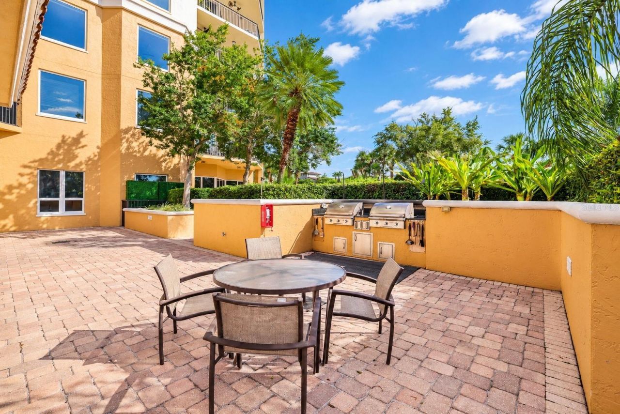 5823 Bowen Daniel Drive, Unit 704, Tampa, FL 33616 Photo