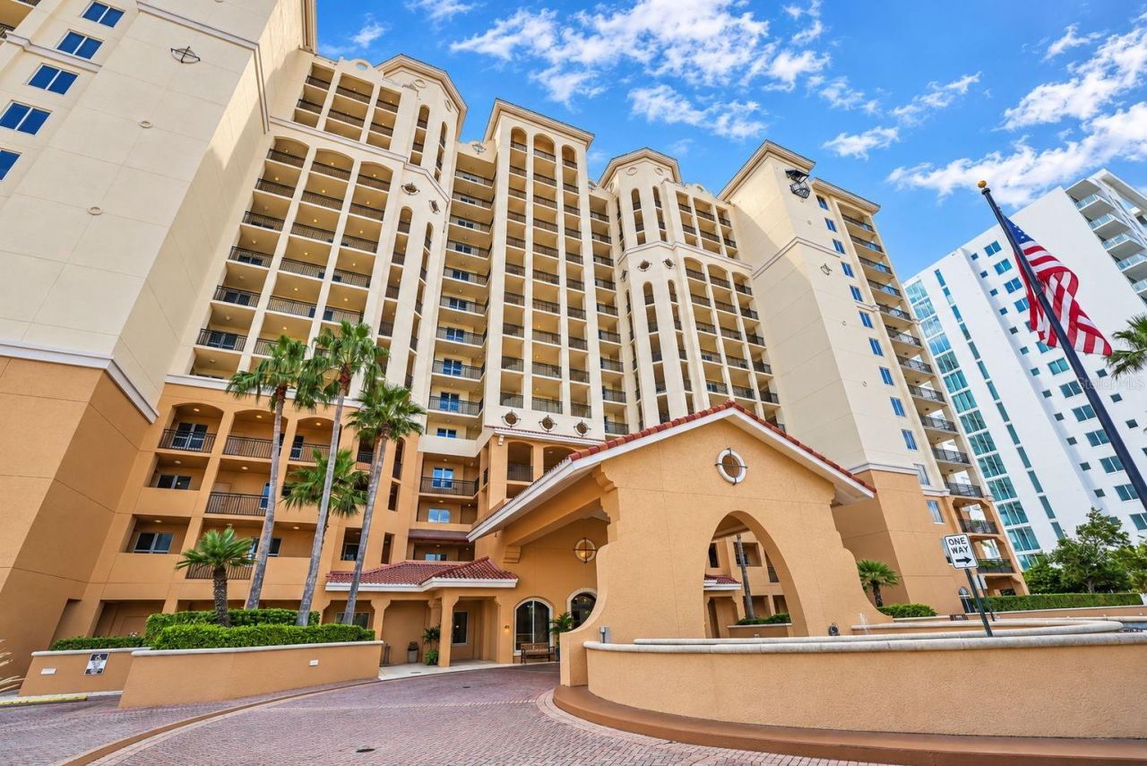 5823 Bowen Daniel Drive, Unit 704, Tampa, FL 33616 Photo