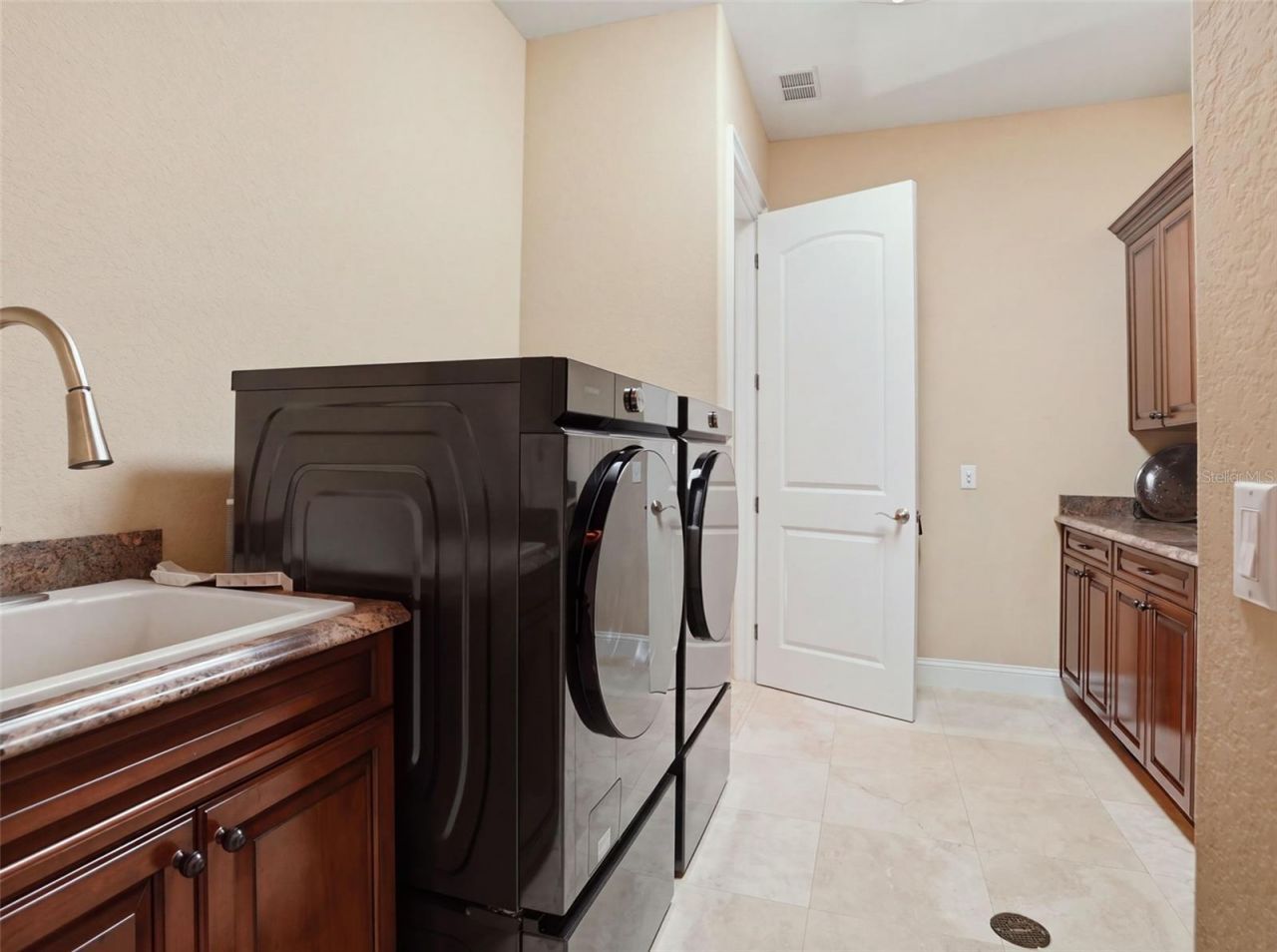 1450 Virginia Lee Circle, Brooksville, FL 34602 Photo