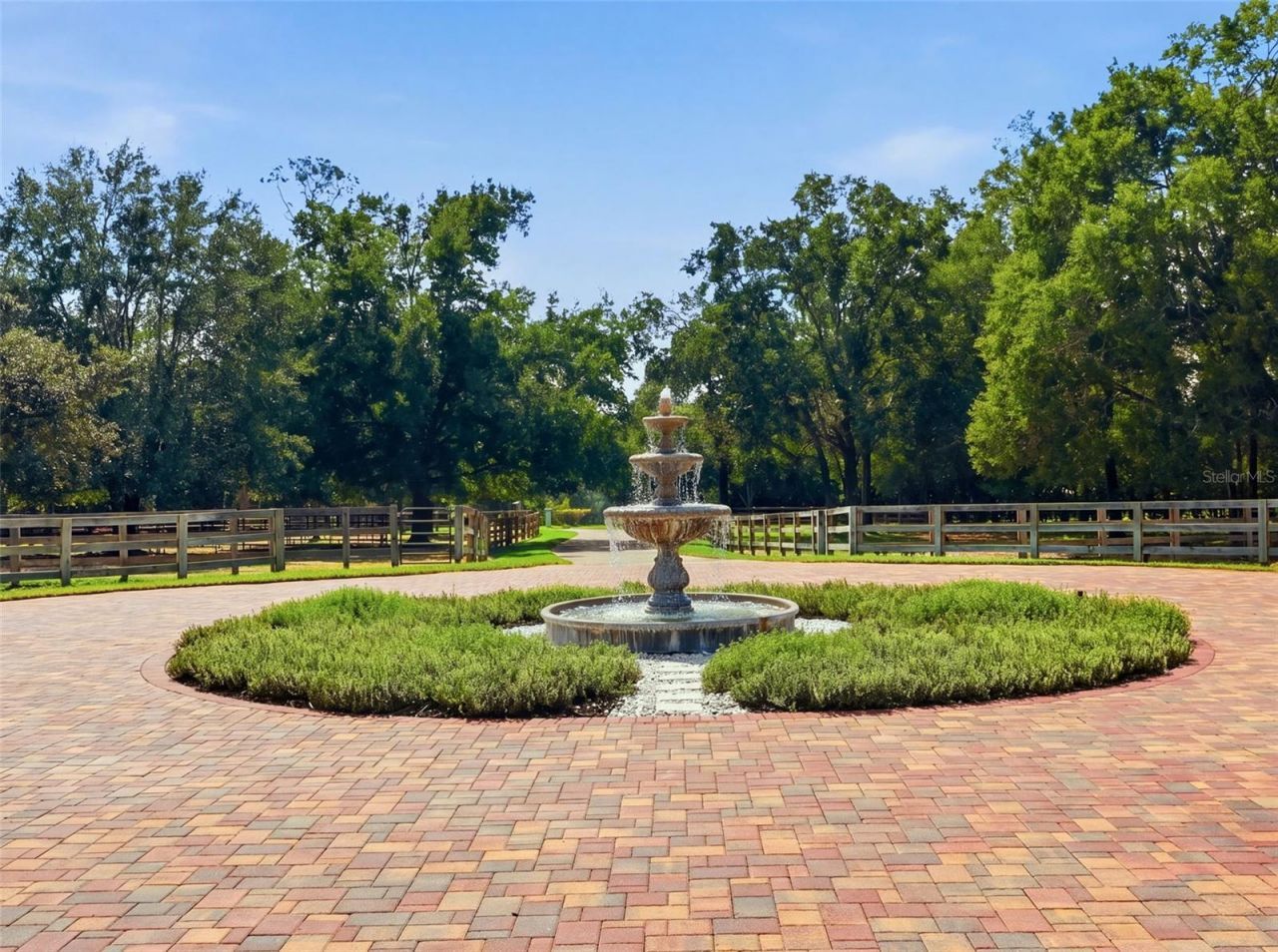 1450 Virginia Lee Circle, Brooksville, FL 34602 Photo