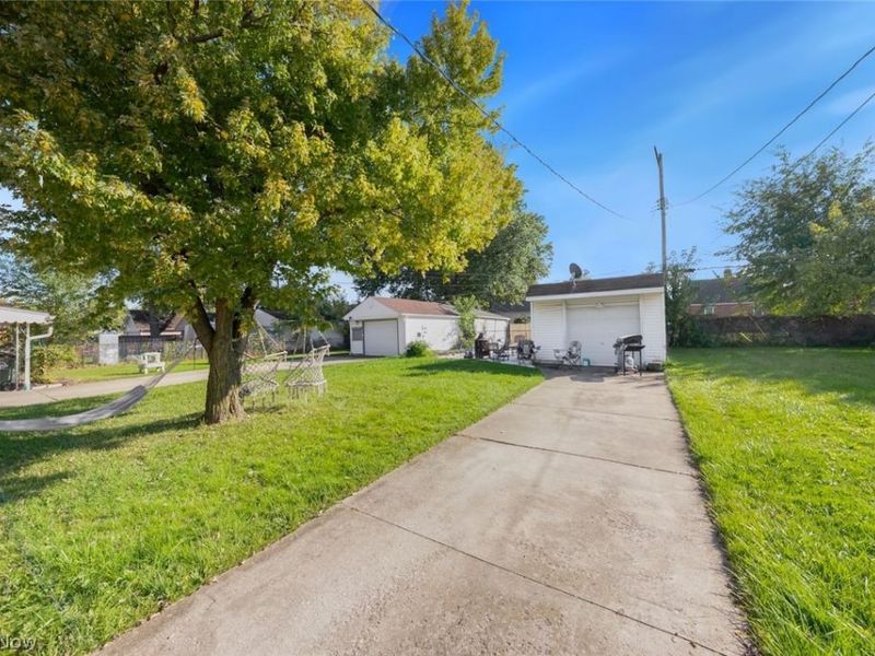 3431 Grovewood Avenue , Parma, OH 44134 Photo 27