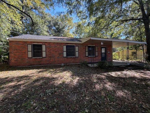 1061 Bishop Wilmer Drive, Mobile, AL 36605