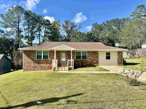 2205 Greenwich Way , Tallahassee, FL 32308
