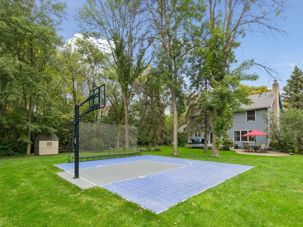 26145 Oak Leaf Trail , Shorewood, MN 55331
