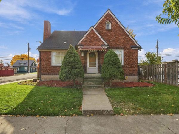 401 W 4th St, Sprague, WA 99032