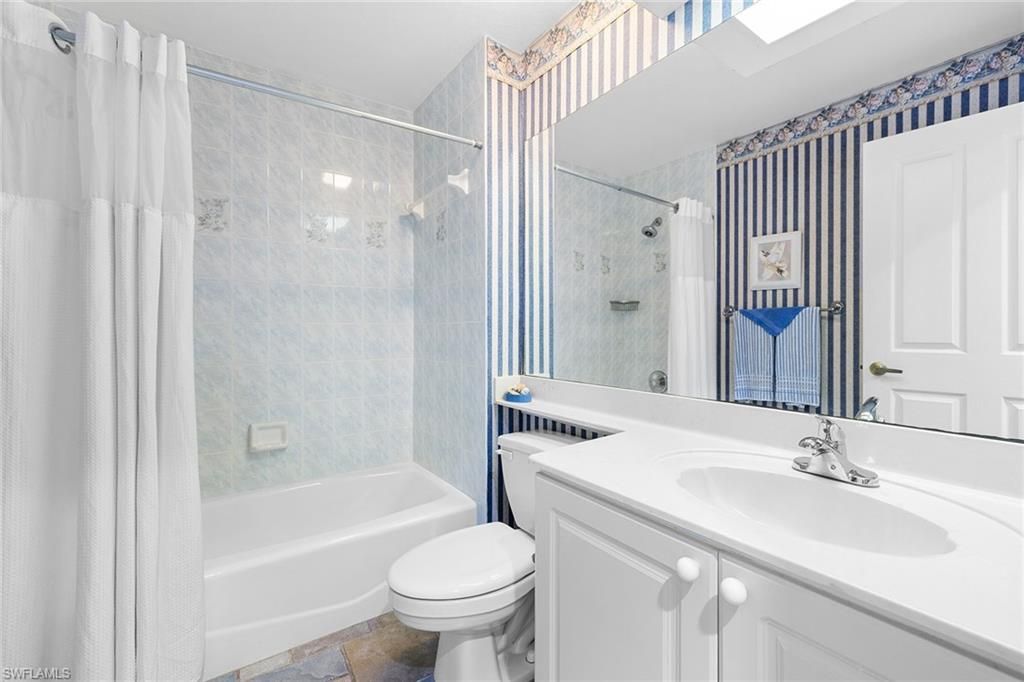 1048 Manor Lake Dr , Unit 203, Naples, FL 34110 Photo