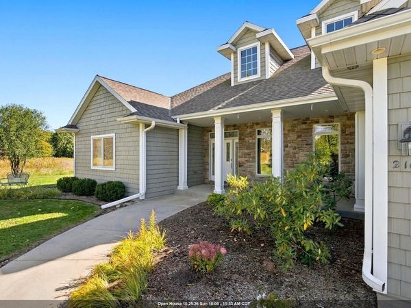 2108 FOX FIELD COURT, De Pere, WI 54115