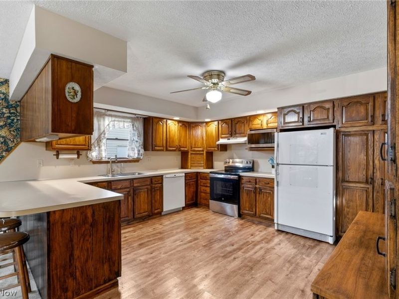 5420 E State Road, Newcomerstown, OH 43832 Photo 6