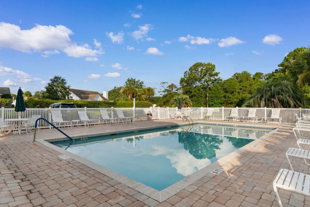 1503 Hallborough Dr. Photo 41