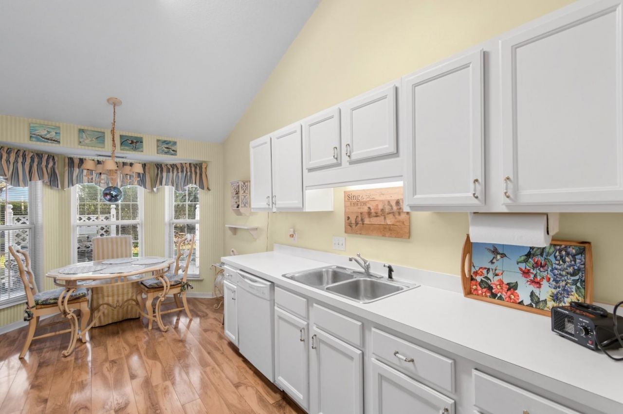 1503 Hallborough Dr. Photo 8