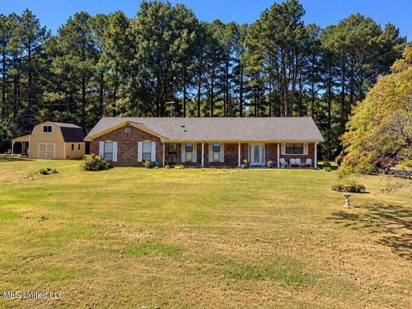 2402 S Highway 309, Byhalia, MS 38611