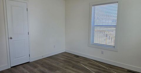 630 E 4th Avenue, Sun Valley, NV 89433 Photo