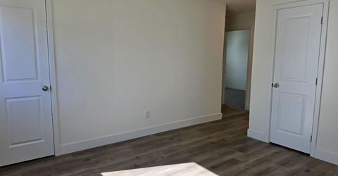 630 E 4th Avenue, Sun Valley, NV 89433 Photo