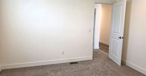 630 E 4th Avenue, Sun Valley, NV 89433 Photo