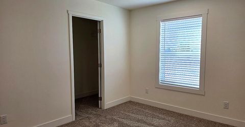 630 E 4th Avenue, Sun Valley, NV 89433 Photo