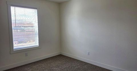 630 E 4th Avenue, Sun Valley, NV 89433 Photo