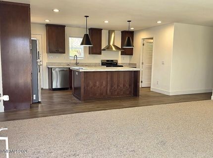 630 E 4th Avenue, Sun Valley, NV 89433 Photo