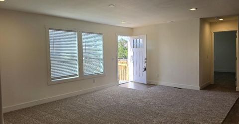 630 E 4th Avenue, Sun Valley, NV 89433 Photo