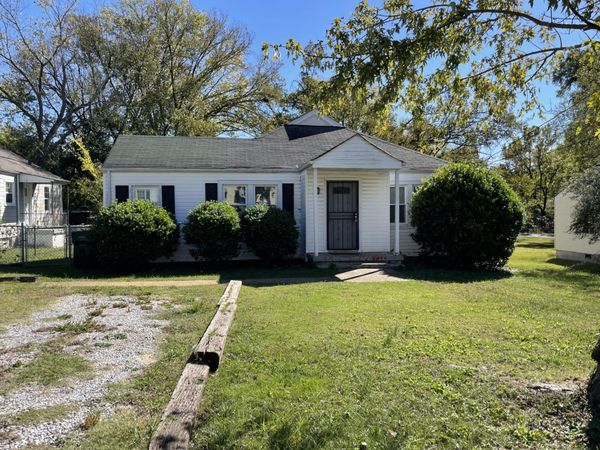 202 N Howell Avenue , Chattanooga, TN 37411
