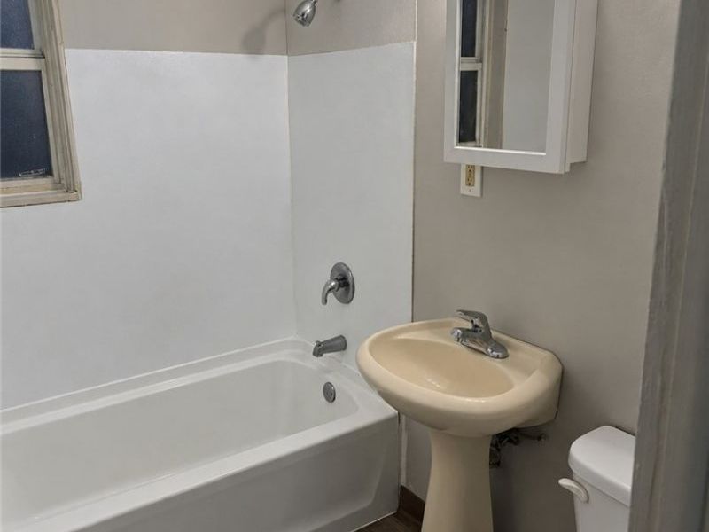 839 E Indianola Avenue, Youngstown, OH 44502 Photo 7