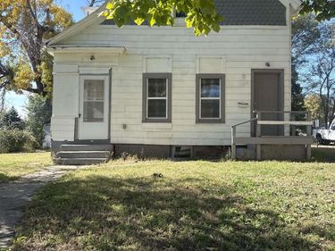 1506 Military Ave, Omaha, NE 68138