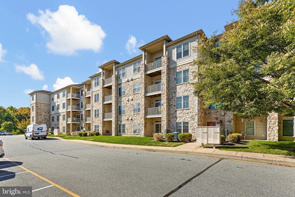 1000 Fountainview Circle, Unit 1206, Newark, DE 19713 Main Photo