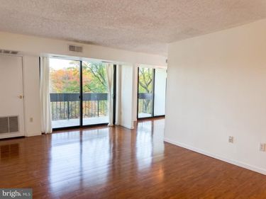 5300 HOLMES RUN PARKWAY, Unit 307, ALEXANDRIA, VA 22304