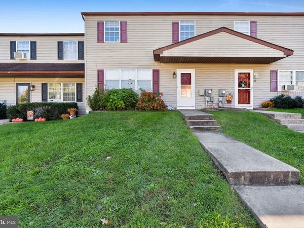 69 PENNYPACKER DRIVE , SCHWENKSVILLE, PA 19473