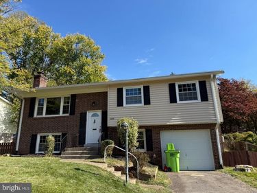13606 GREENWOOD DRIVE , WOODBRIDGE, VA 22193