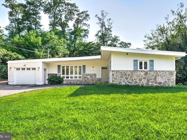 904 S CHESTER ROAD , WEST CHESTER, PA 19382