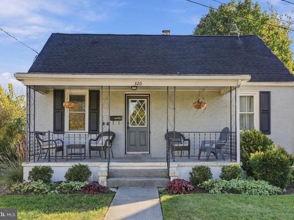 320 W 9TH STREET, FRONT ROYAL, VA 22630