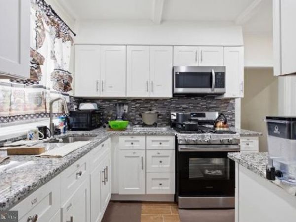 129 E PROVIDENCE ROAD, LANSDOWNE, PA 19050