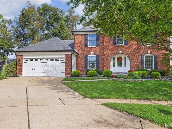 16 Pear Blossom Court, St Charles, MO 63303
