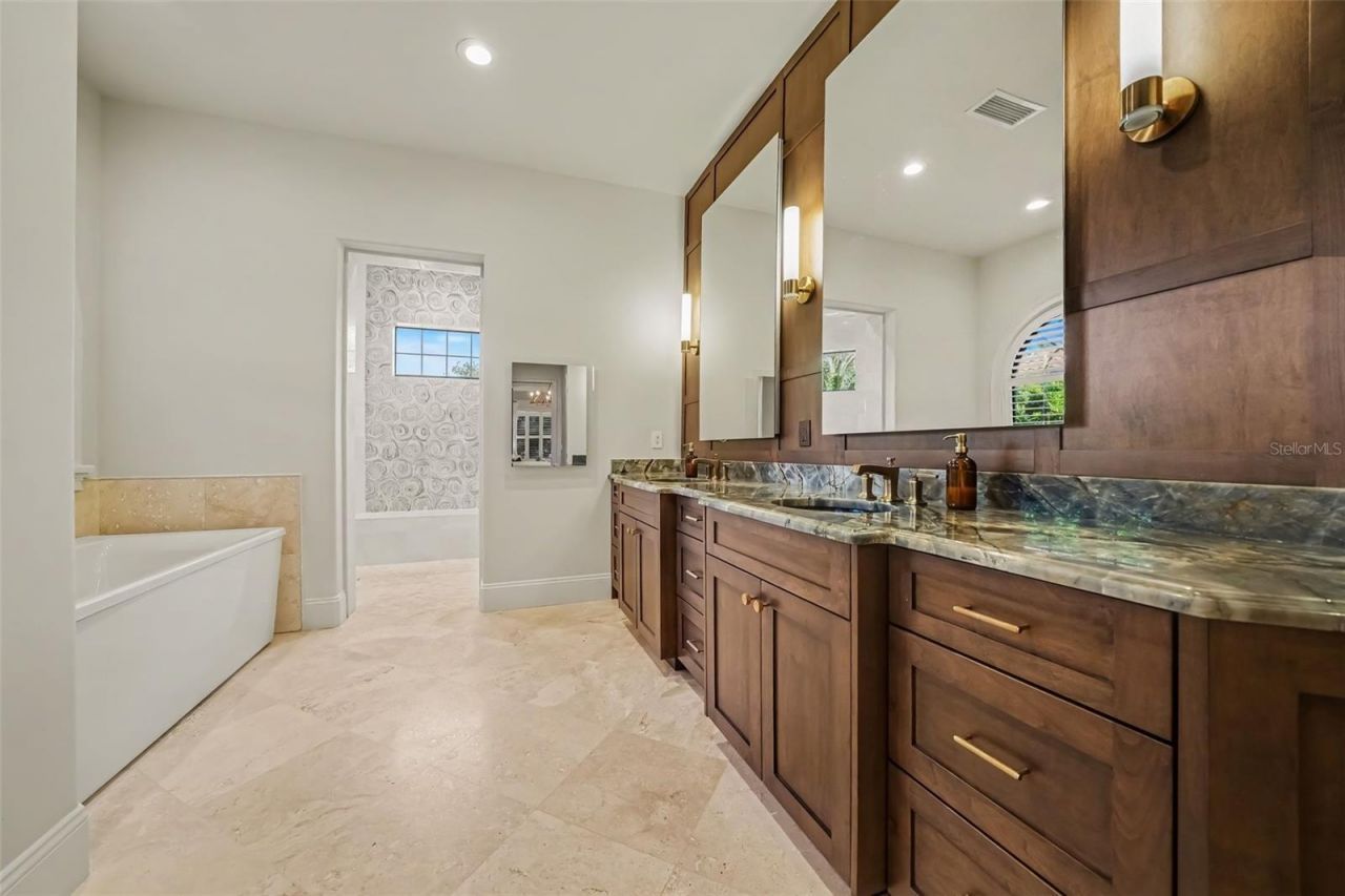 32519 Hawks Lake Lane, Sorrento, FL 32776 Photo