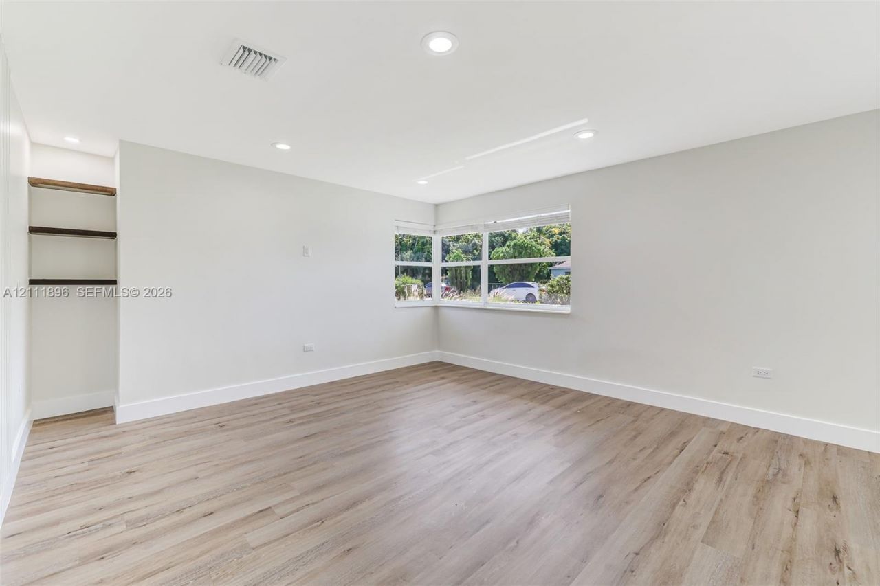 955 33rd St , West Palm Beach, FL 33407 Photo